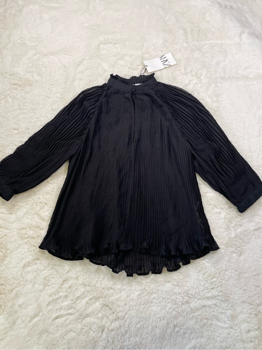Zara Black Pleated Long-Sleeve Blouse
